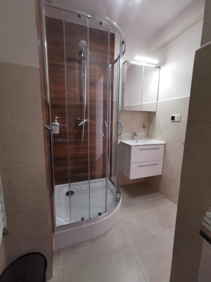 Apartament Kakadu โคนิน ภายนอก รูปภาพ